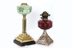EDWARDIAN BRASS OIL LAMP AND CAST IRON OIL LAMP