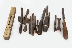 ANTIQUE PLANES TOGETHER WITH SPIRIT LEVEL
