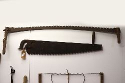 ANTIQUE BUSHMAN'S SAW AND UNUSUAL SHEARS