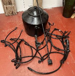 METAL SKILLET POT HANDLES AND POT HOLDERS