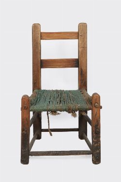 19TH-CENTURY STAINED PINE SUGÃN CHAIR