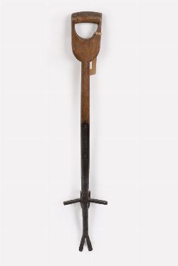 VINTAGE DOCK LIFTER BY BRADES