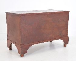 19TH-CENTURY PINE COFFER