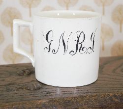 GREAT NORTHERN RAILWAY IRELAND PORCELAIN DRINKING MUG