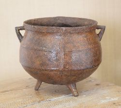 19TH-CENTURY METAL QUARTER GALLON SKILLET POT