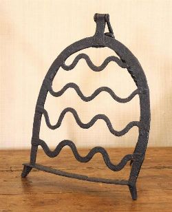 19TH-CENTURY FORGED IRON BREAD HARDENER