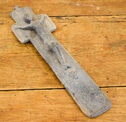 18TH-CENTURY FRUITWOOD IRISH PENAL CROSS