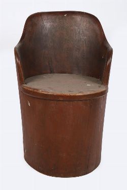 19TH-CENTURY IRISH TUB CHAIR