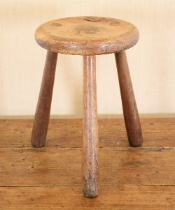 EARLY 19TH-CENTURY KITCHEN STOOL