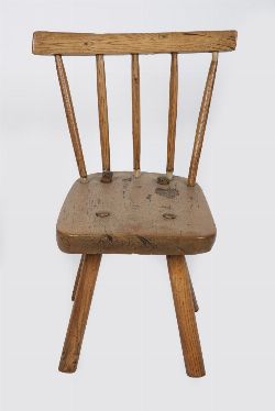 19TH-CENTURY ASH AND ELM COCKFIGHTING CHAIR