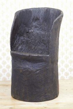 EARLY DUG-OUT BARREL-SHAPED SEAT