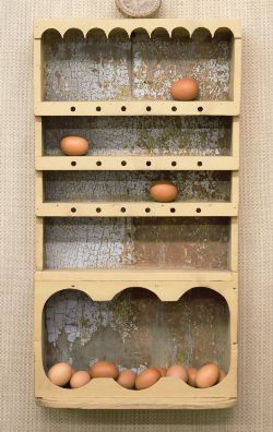 PINE EGG DRESSER