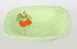 CROWN DEVON MAJOLICA-STYLE LEAF AND TOMATO DISH