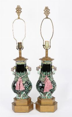 PAIR OF FAMILLE NOIRE PORCELAIN TABLE LAMPS