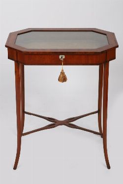 GEORGIAN MAHOGANY, ROSEWOOD, CROSSBANDED, AND EBONY INLAID BIJOU TABLE