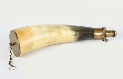 18TH-CENTURY HORN AND BRASS POWDER FLASK