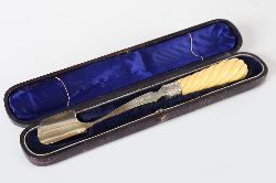 VICTORIAN SILVER STILTON SCOOP