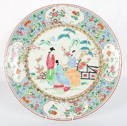 LARGE CHINESE FAMILLE ROSE CHARGER