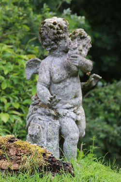 LARGE ITALIANATE STONE SCULPTURE