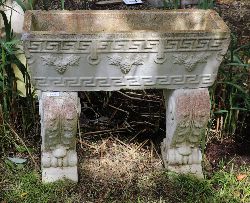 MOULDED STONE PLANTER