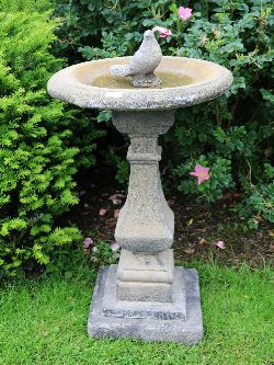 COMPOSITE STONE BIRDBATH WITH DOVE FINIAL