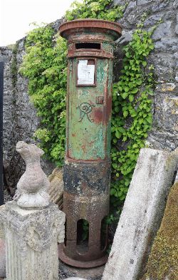 ORIGINAL IRISH POST AND TELEGRAPH PILLAR
