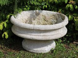 18TH-CENTURY STONE PLANTER
