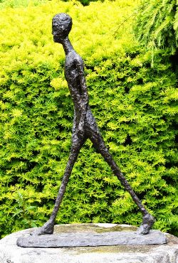 BRONZE SCULPTURE 'WALKING MAN' AFTER ALBERTO GIACOMETTI