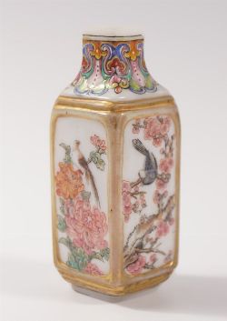 CHINESE PORCELAIN SNUFF BOTTLE - BIRDS AND FLOWERS