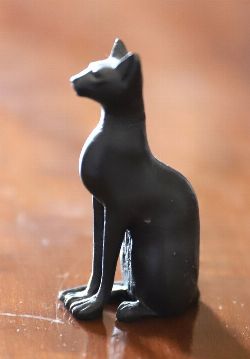 CAST FIGURE OF AN EGYPTIAN CAT