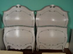 PAIR OF PAINTED LOUIS XV STYLE BEDS