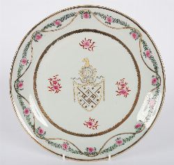 SAMSON-STYLE ARMORIAL PORCELAIN PLATE, 19TH-CENTURY