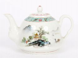 CHINESE FAMILLE ROSE PORCELAIN TEAPOT