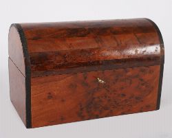 20TH-CENTURY AMBOYNA JEWELLERY BOX
