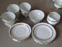 ROYAL WORCESTER PORCELAIN TEA SET, 19 PIECES