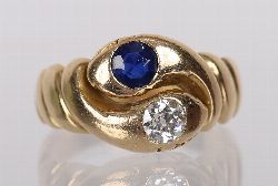 18 CARAT GOLD SAPPHIRE AND DIAMOND GENTLEMAN'S RING