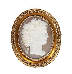 GOLD MOUNTED SHELL CAMEO BROOCH