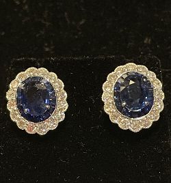 PAIR OF NATURAL CEYLON SAPPHIRES EARRINGS SET IN 18 CT WHITE GOLD 