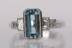 PLATINUM AQUAMARINE AND DIAMOND RING