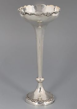 SILVER VASE, LONDON 1902