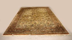 LARGE PERSIAN KASHAN CARPET
