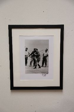 SIGNED PHOTOGRAPH BY ALBERTO KORDA - FIDEL CASTRO PLAYING GOLF