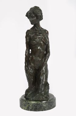 BRONZE SCULPTURE OF A FEMALE NUDE