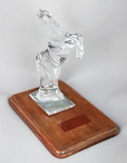 ITALIAN CRYSTAL ART SCULPTURE OF A HORSE