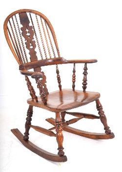QUALITY YEW WOOD COUNTRY KITCHEN WINDSOR STYLE ARMCHAIR