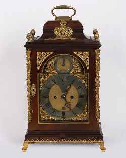 IMPORTANT 18TH-CENTURY MAHOGANY BRACKET CLOCK WITH VERGE ESCAPEMENT, BY SMITH & SON, LONDON
