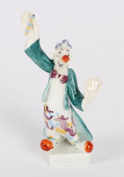 MEISSEN-STYLE PORCELAIN CLOWN FIGURINE WITH CROSSED SWORDS MARK