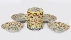CHINESE FAMILLE ROSE LIDDED JAR