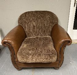 DESIGNER ARMCHAIR
