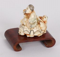 JAPANESE IVORY-STYLE NETSUKE
